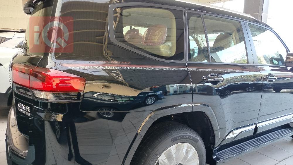 تويوتا لاندكروزر